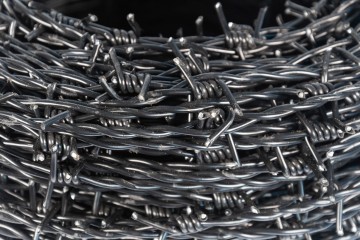 Puntdraad natuurplast zwart 200 m1 0